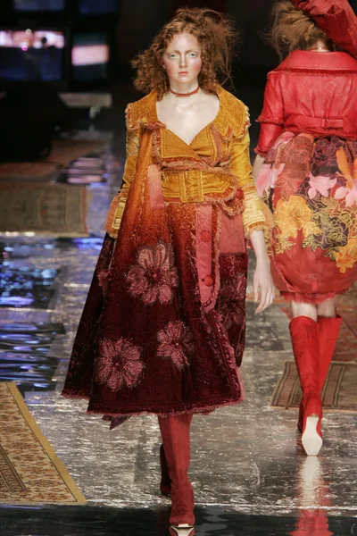 Look 29